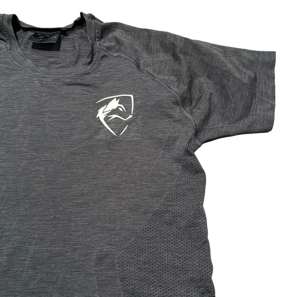 Alphalete Lightweight Performance Top - Picture 4 of 8